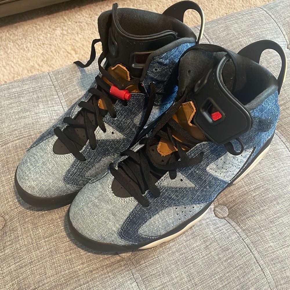 Air Jordan 6 “Washed Denim” - Like New